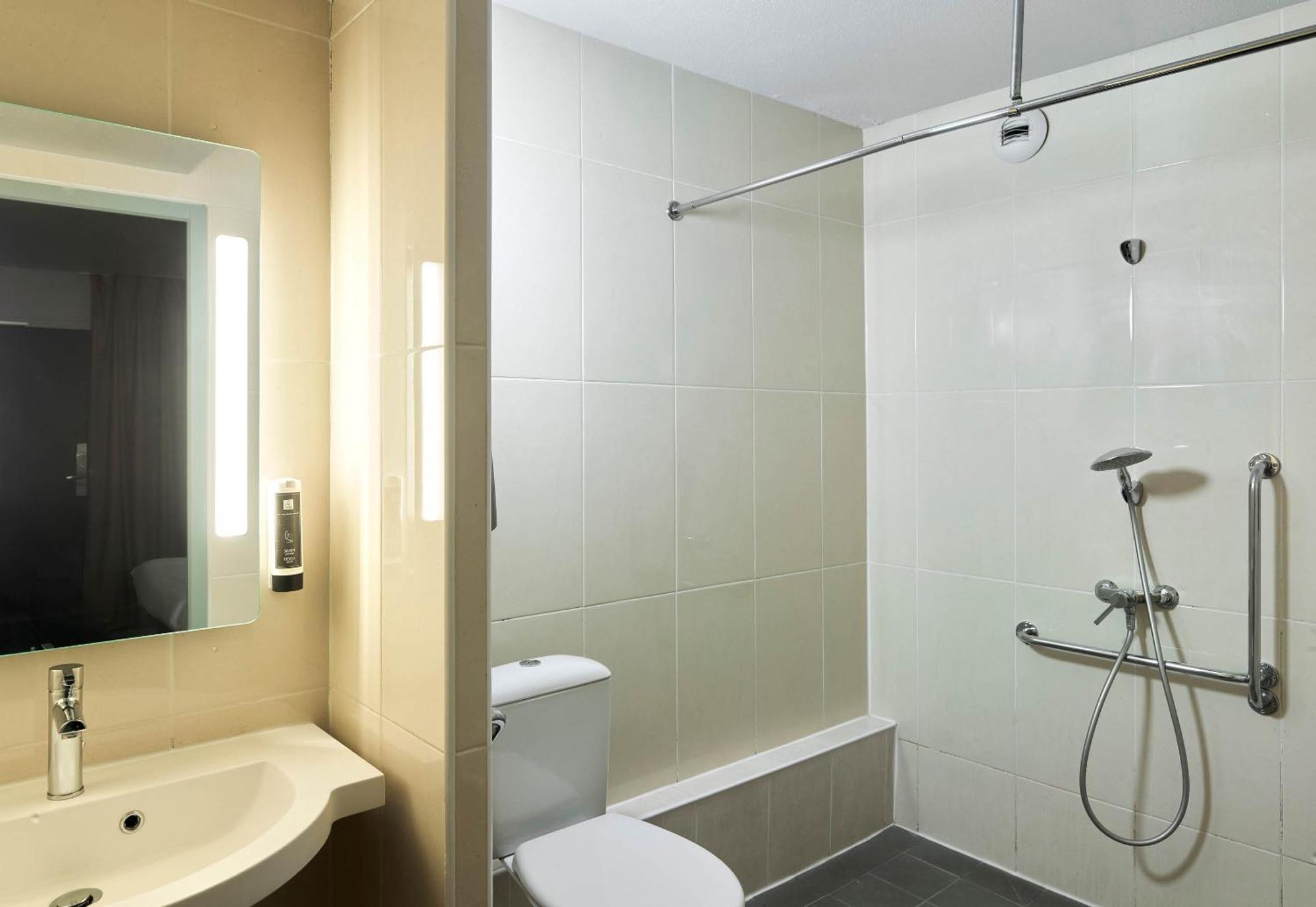 B&B Hotel Brétigny-sur-Orge Екстериор снимка