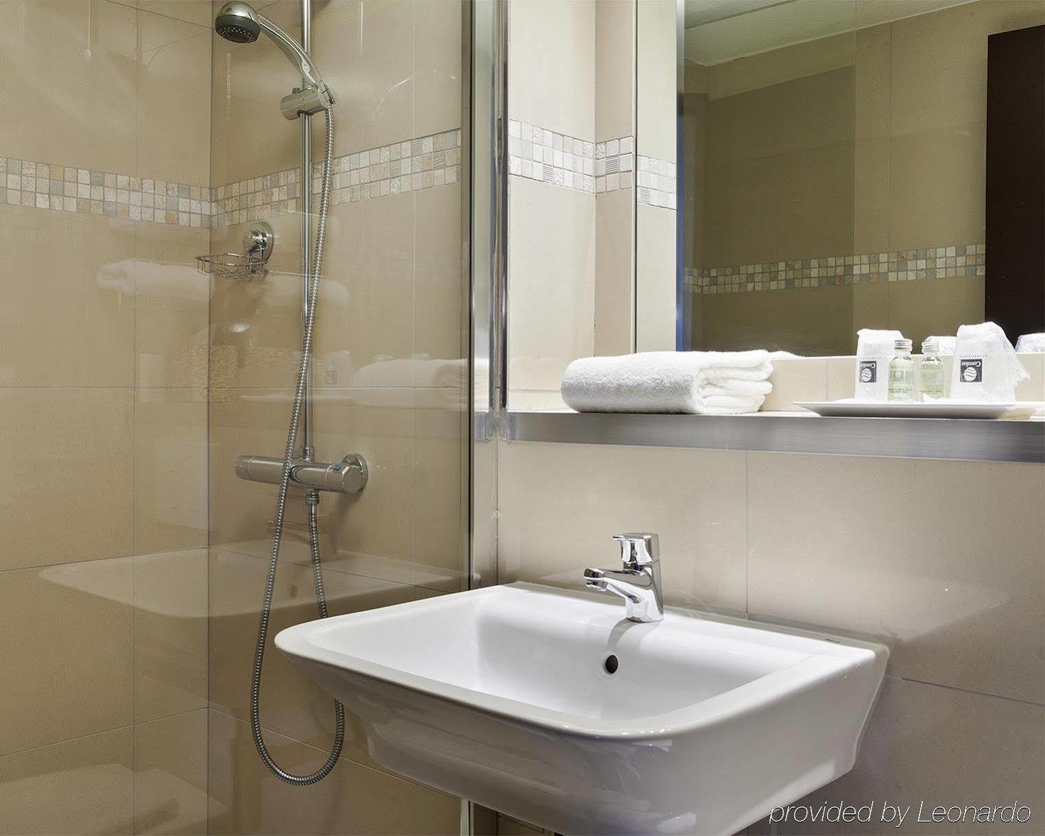 B&B Hotel Brétigny-sur-Orge Екстериор снимка