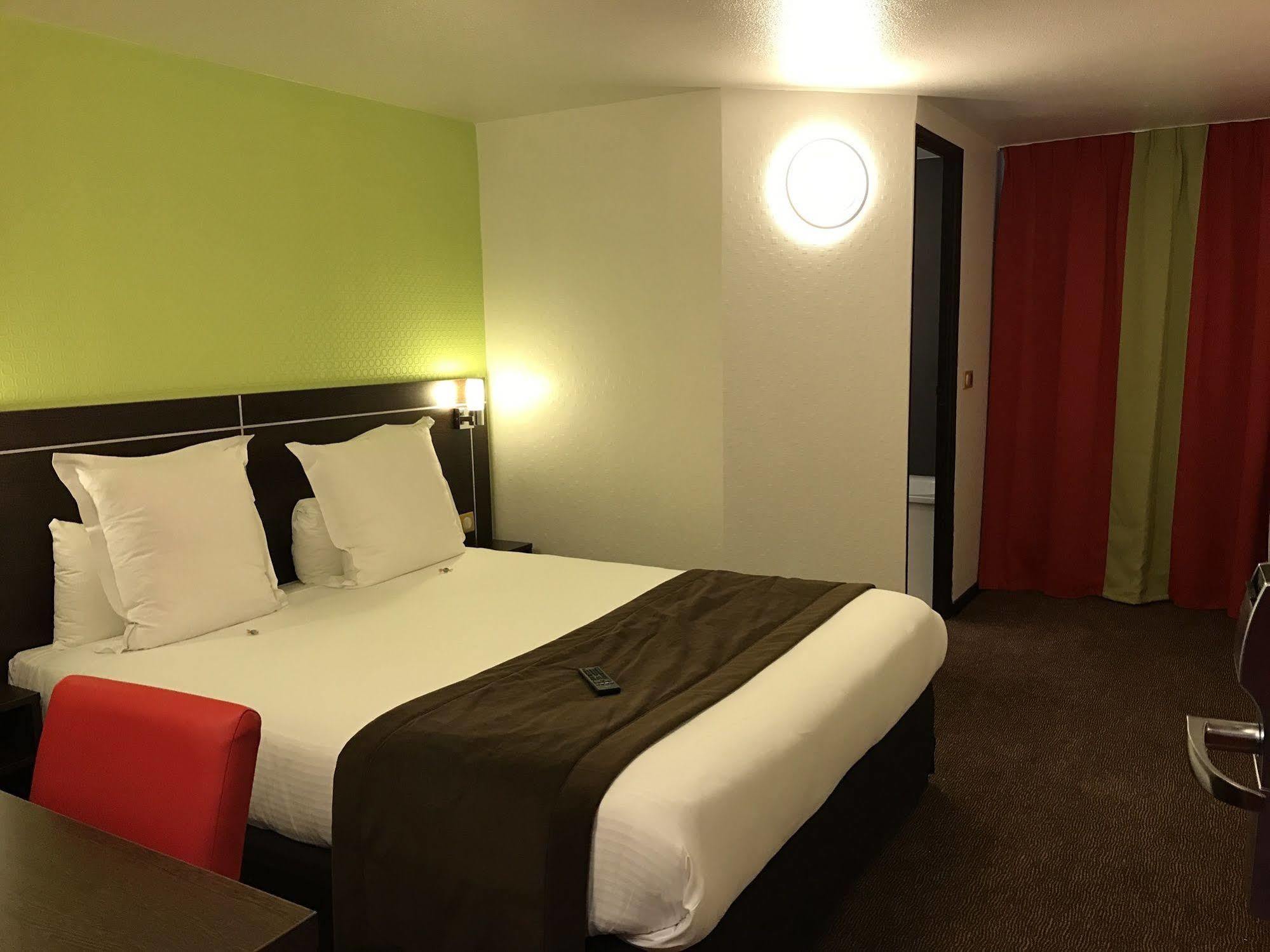 B&B Hotel Brétigny-sur-Orge Екстериор снимка